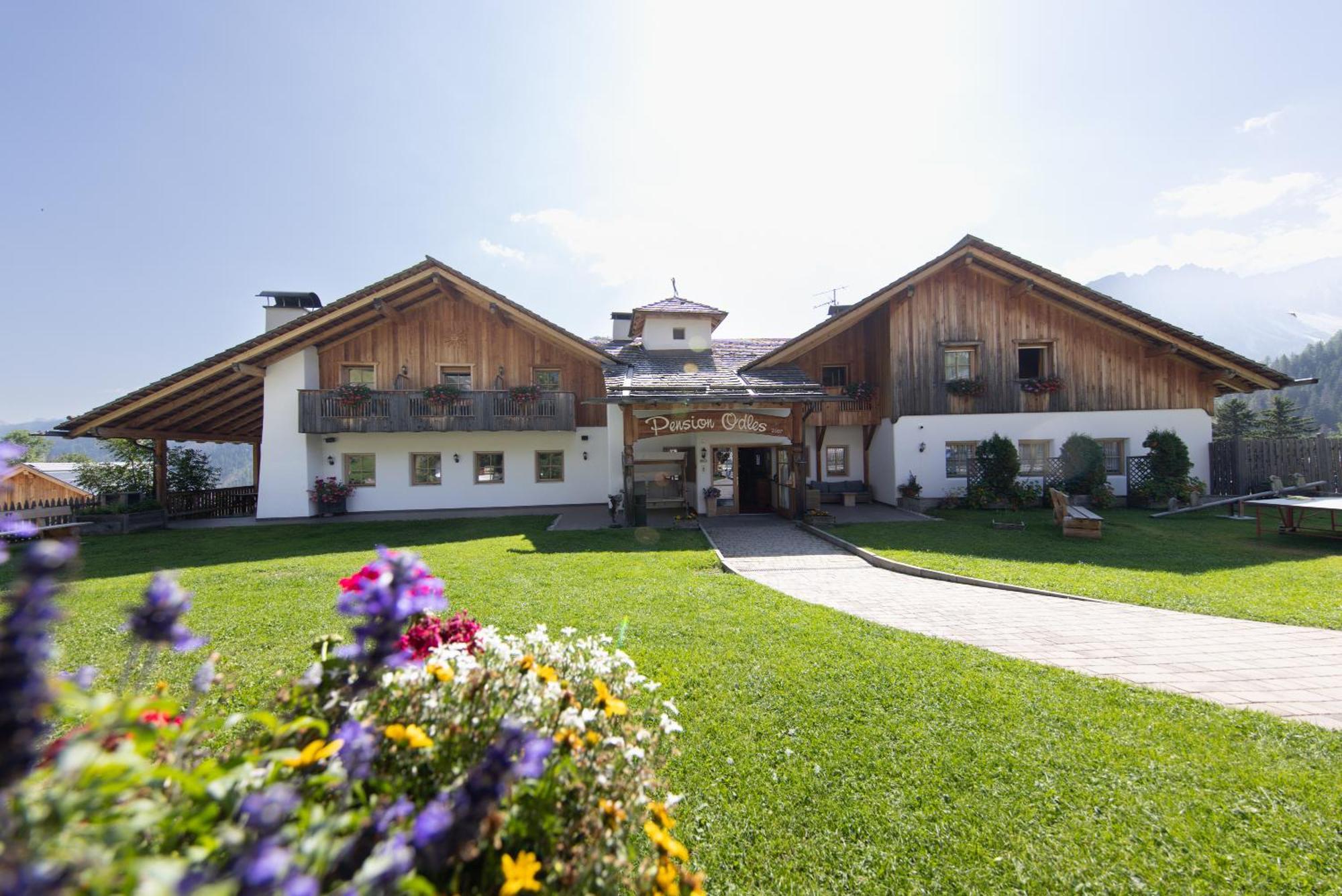 Hotel Pension Odles San Martino in Badia Luaran gambar