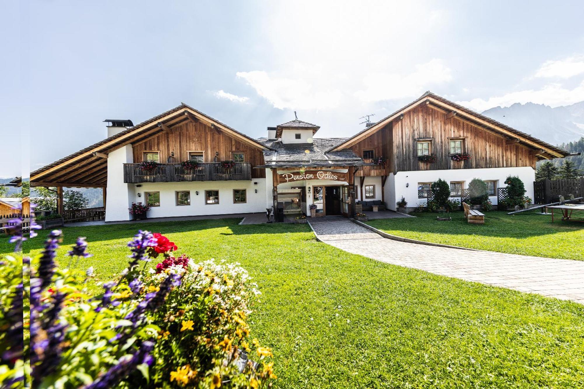 Hotel Pension Odles San Martino in Badia Luaran gambar