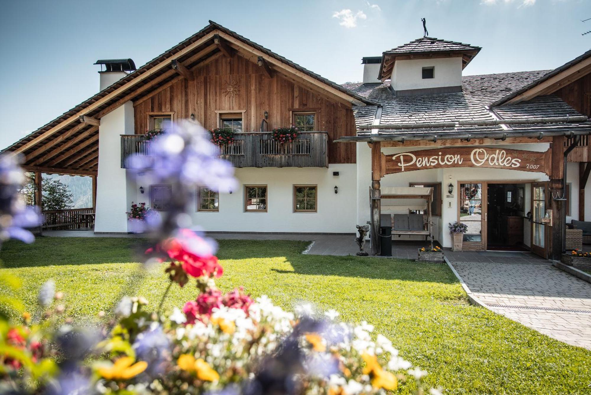 Hotel Pension Odles San Martino in Badia Luaran gambar