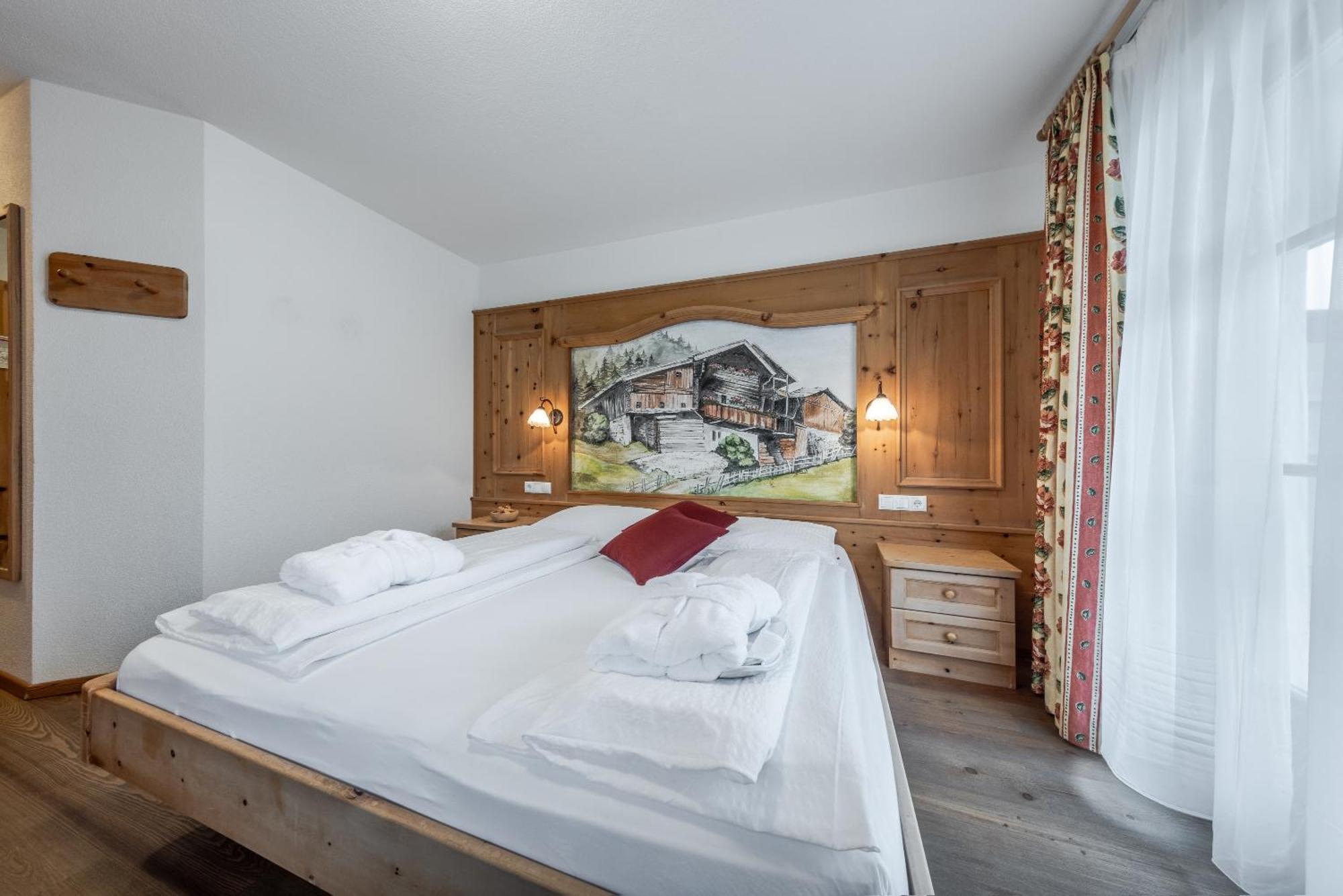 Hotel Pension Odles San Martino in Badia Luaran gambar